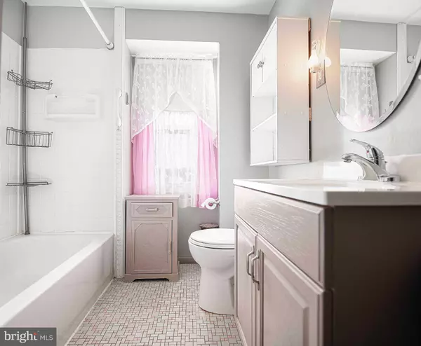 5703 ARNHEM RD, Baltimore, MD 21206