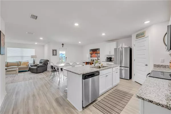 381 Winters AVE, Gulf Shores, AL 36542