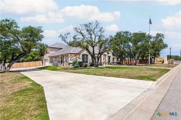 1620 Bosque Lago DR, Belton, TX 76513