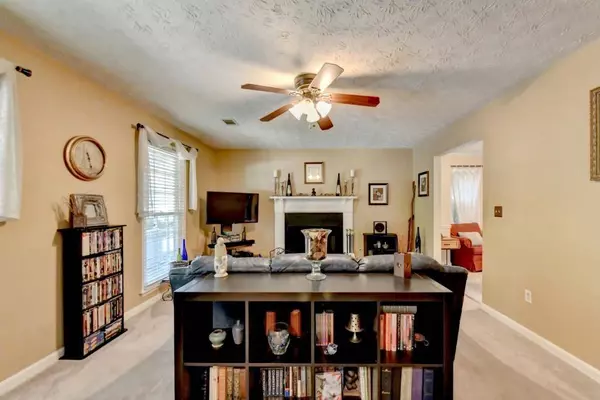 1370 Grayland Hills DR, Lawrenceville, GA 30046