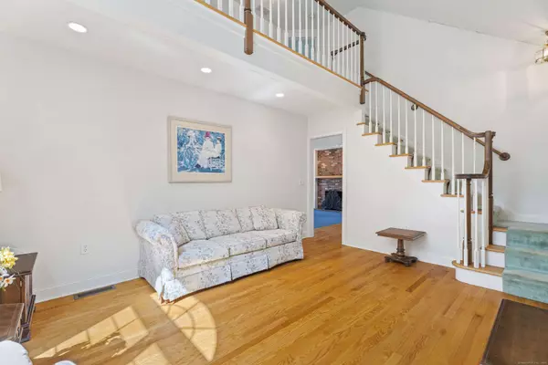 131 Killingworth Road, Haddam, CT 06441