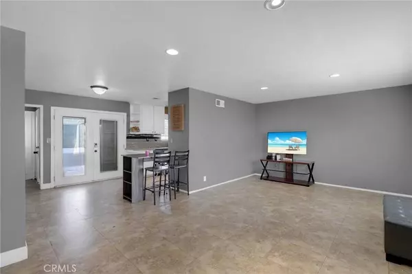 1926 Lucas ST #1, San Fernando, CA 91340