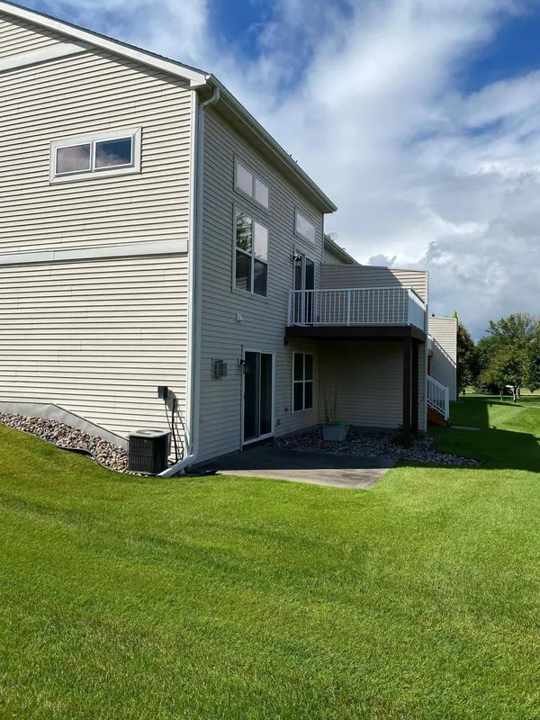 6782 Christian Curve, Woodbury, MN 55125