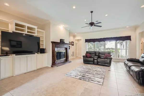 14730 Ladd Rd, San Antonio, TX 78002