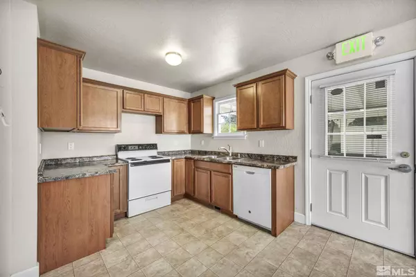 812 E Musser, Carson City, NV 89701