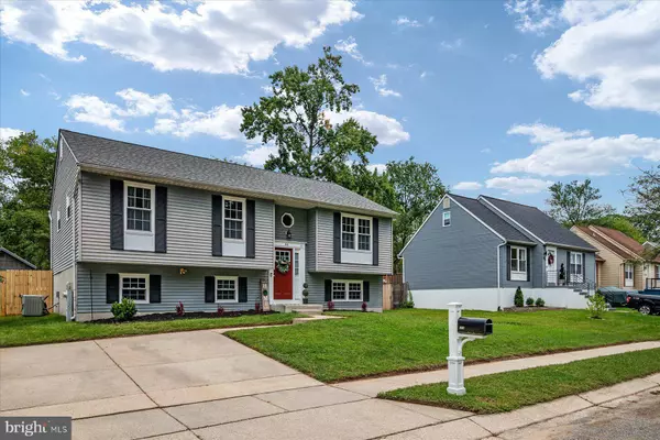 319 NATURE WALK LN, Pasadena, MD 21122