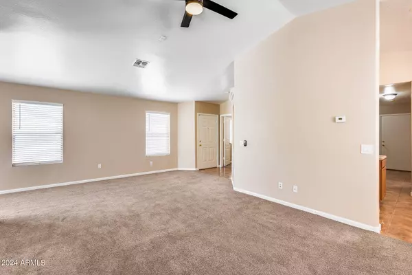 11474 W AUSTIN THOMAS Drive, Surprise, AZ 85378