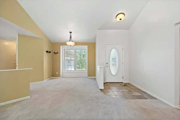 W8021 Jonathan Drive, Pardeeville, WI 53954