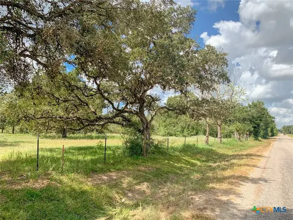1973 County Road 132, Hallettsville, TX 77964