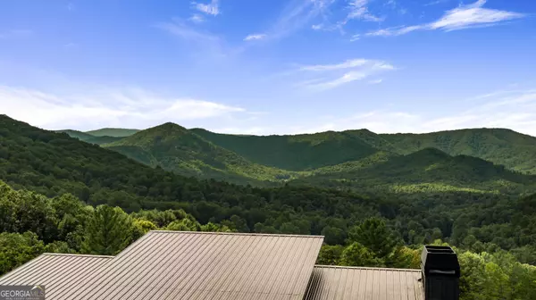 95 Oasis DR, Blue Ridge, GA 30513