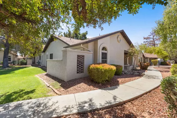 8140 N 107 Avenue #105, Peoria, AZ 85345