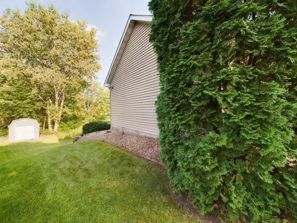 7717 31st Street CT, Oakdale, MN 55128