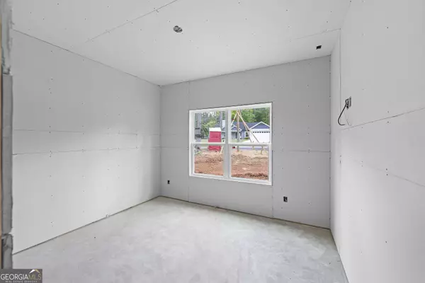 186 Ellistown RD, Jackson, GA 30233