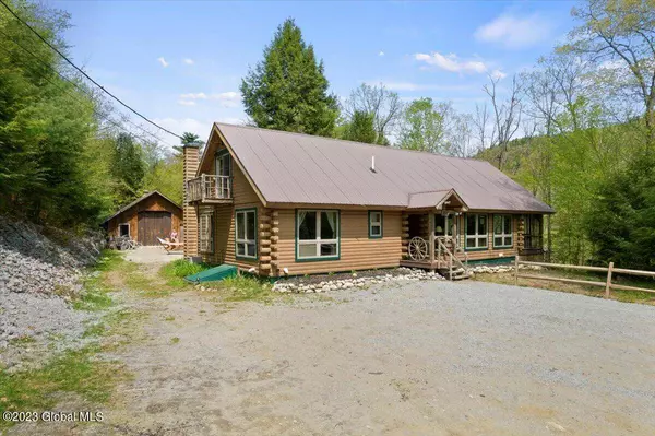 1525 River Road, Thurman, NY 12885