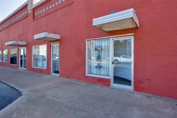 120 S Rusk Avenue, Denison, TX 75020