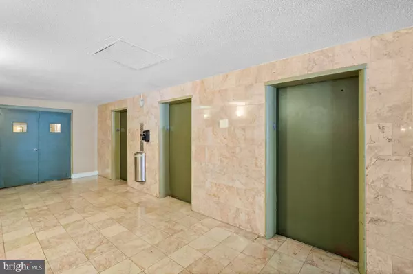 3100 S MANCHESTER ST #342, Falls Church, VA 22044