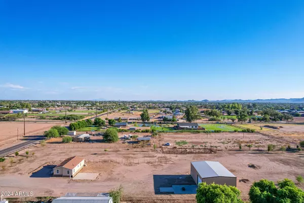 42516 N KENWORTHY Road, San Tan Valley, AZ 85140