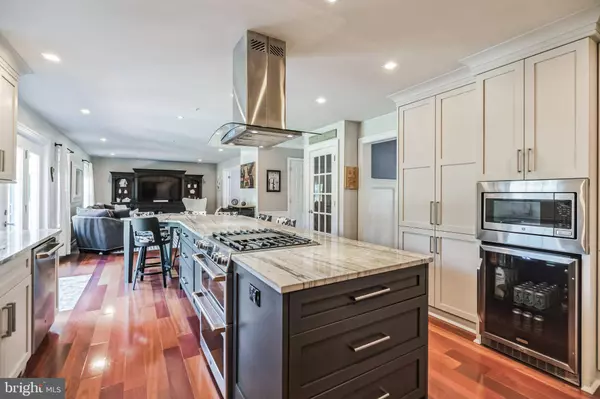 124 KINGS CT, Chalfont, PA 18914