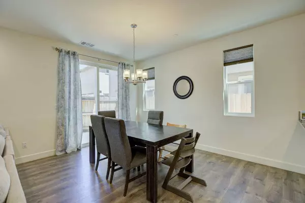 4017 Neapolis, Sacramento, CA 95834