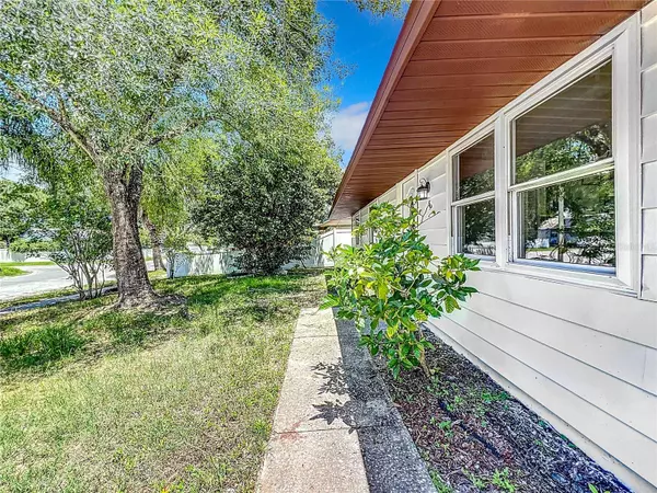 405 13TH ST NE, Ruskin, FL 33570