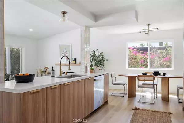 2244 N Indian Hill BLVD, Claremont, CA 91711