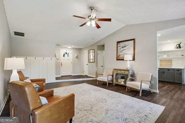 100 Kimlie CT, Roswell, GA 30076