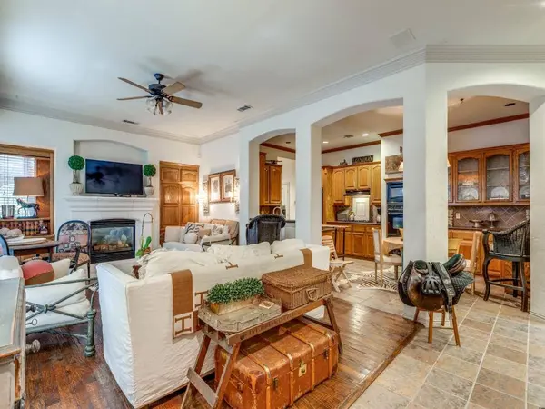 36 Clear Pond Drive, Frisco, TX 75034