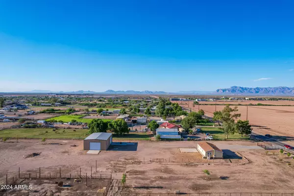 42516 N KENWORTHY Road, San Tan Valley, AZ 85140