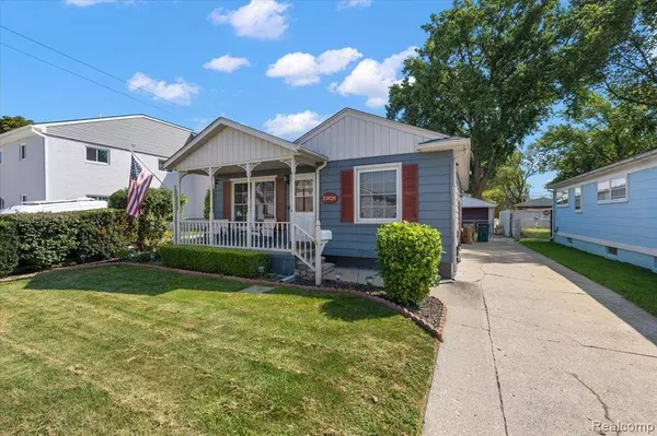 23828 DAVEY Avenue, Hazel Park, MI 48030