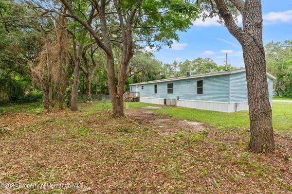 8070 Sealawn Drive, Spring Hill, FL 34606
