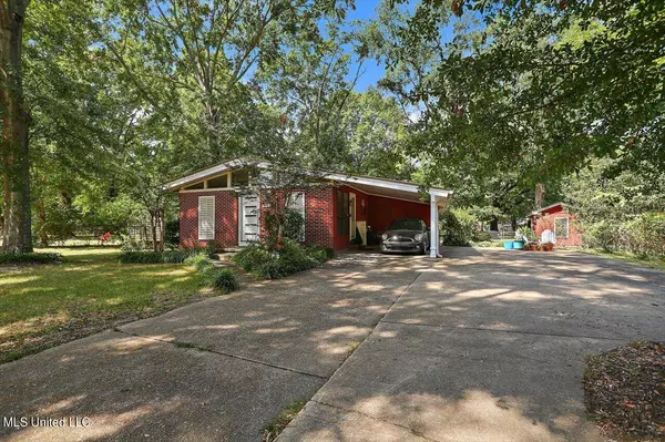 3205 Eastland Drive, Pearl, MS 39208