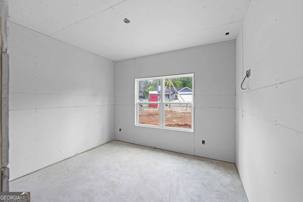 186 Ellistown RD, Jackson, GA 30233