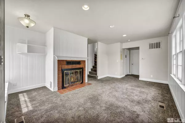 812 E Musser, Carson City, NV 89701