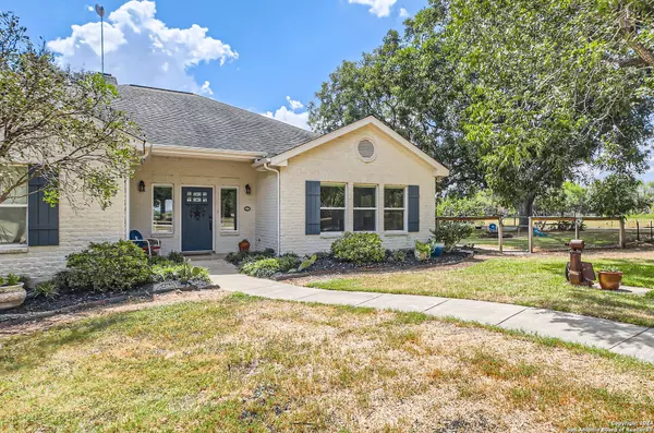 14730 Ladd Rd, San Antonio, TX 78002