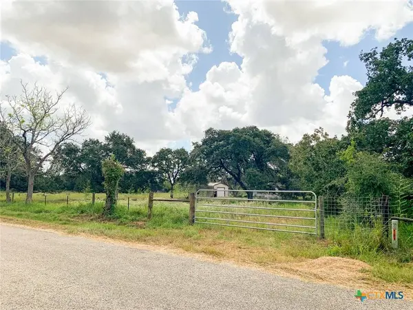 1973 County Road 132, Hallettsville, TX 77964