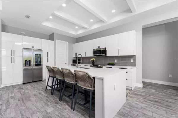 240 FAIRWAY RD, Rotonda West, FL 33947