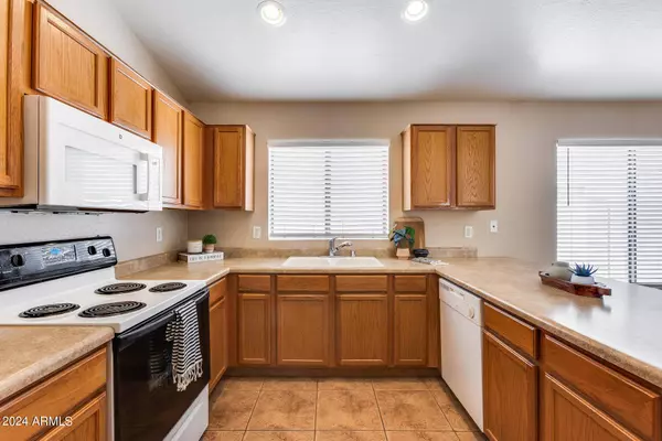 11474 W AUSTIN THOMAS Drive, Surprise, AZ 85378