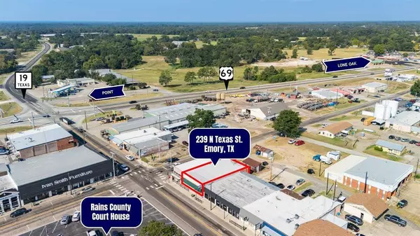 239 N Texas Street, Emory, TX 75440