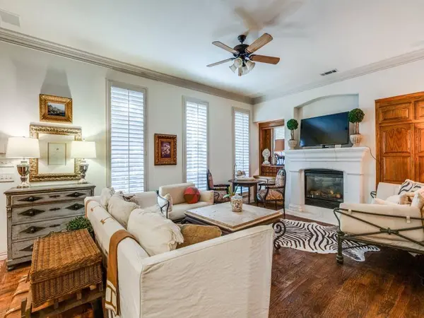 36 Clear Pond Drive, Frisco, TX 75034