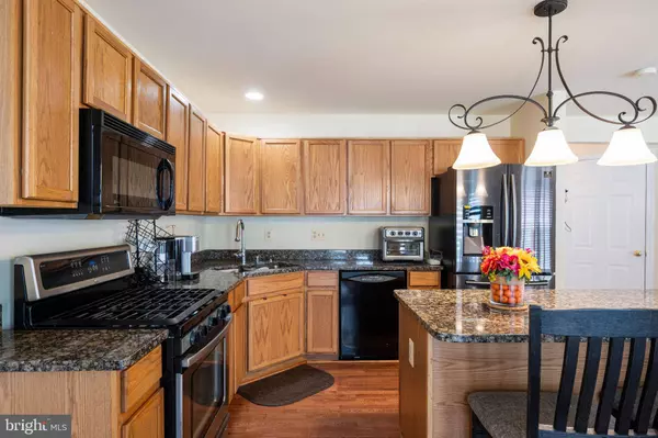 4941 FRISHMAN CT, Woodbridge, VA 22193