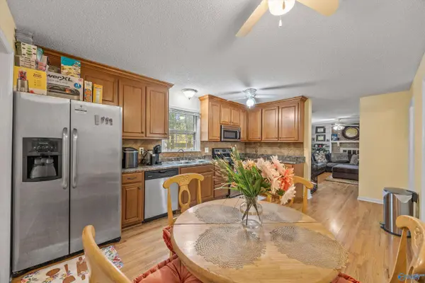 6502 Creighton Avenue NW, Huntsville, AL 35810