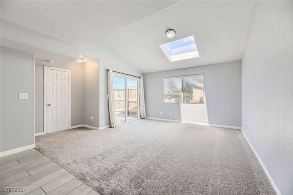 5185 Gray Lane #J, Las Vegas, NV 89119