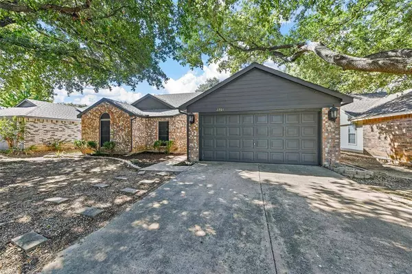 2701 Thunderbird Drive, Denton, TX 76207