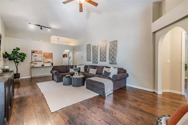 10402 FLY FISHING ST, Riverview, FL 33569