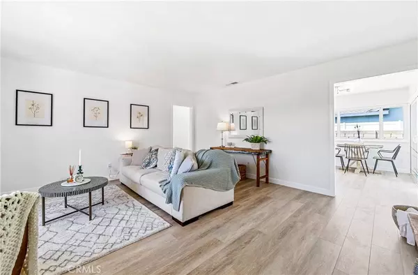 17361 Frans LN, Huntington Beach, CA 92649