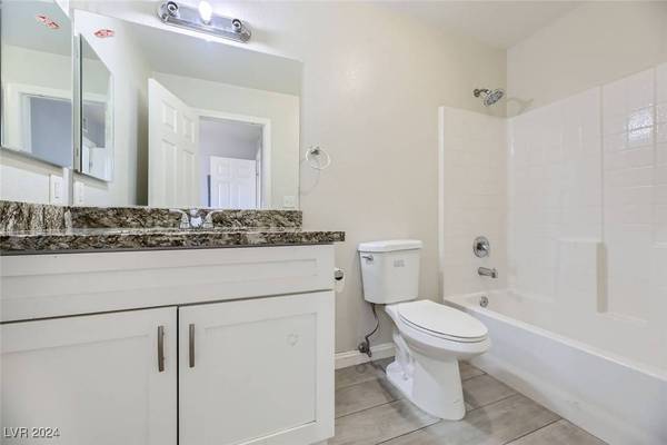 5185 Gray Lane #J, Las Vegas, NV 89119