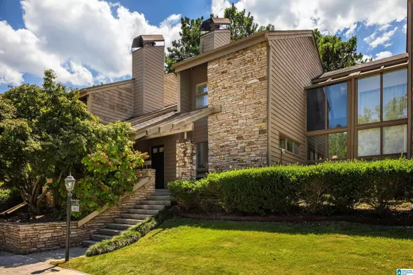 3033 CAHABA CLIFFS DRIVE #3033, Birmingham, AL 35243