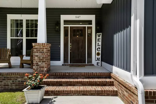 547 Longleaf Dr., Petal, MS 39465