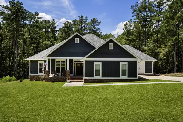 547 Longleaf Dr., Petal, MS 39465
