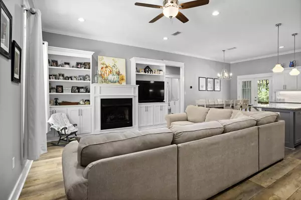 547 Longleaf Dr., Petal, MS 39465